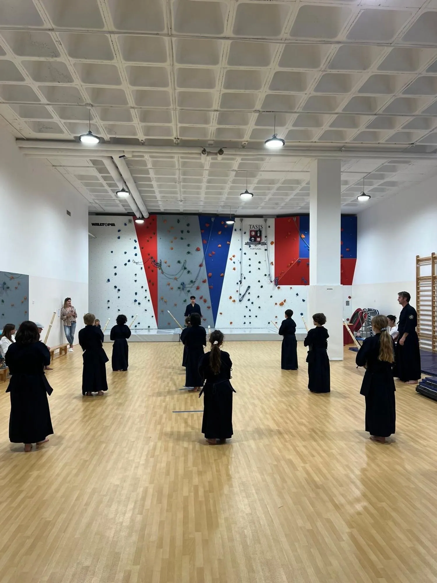 Kendoka spread across the training hall